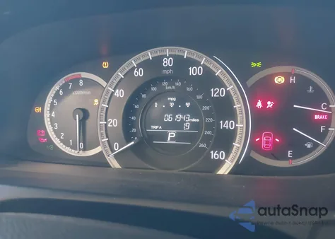 2017 Honda Accord Lx z USA, uszkodzony, nr VIN 1HGCR2F33HA224600